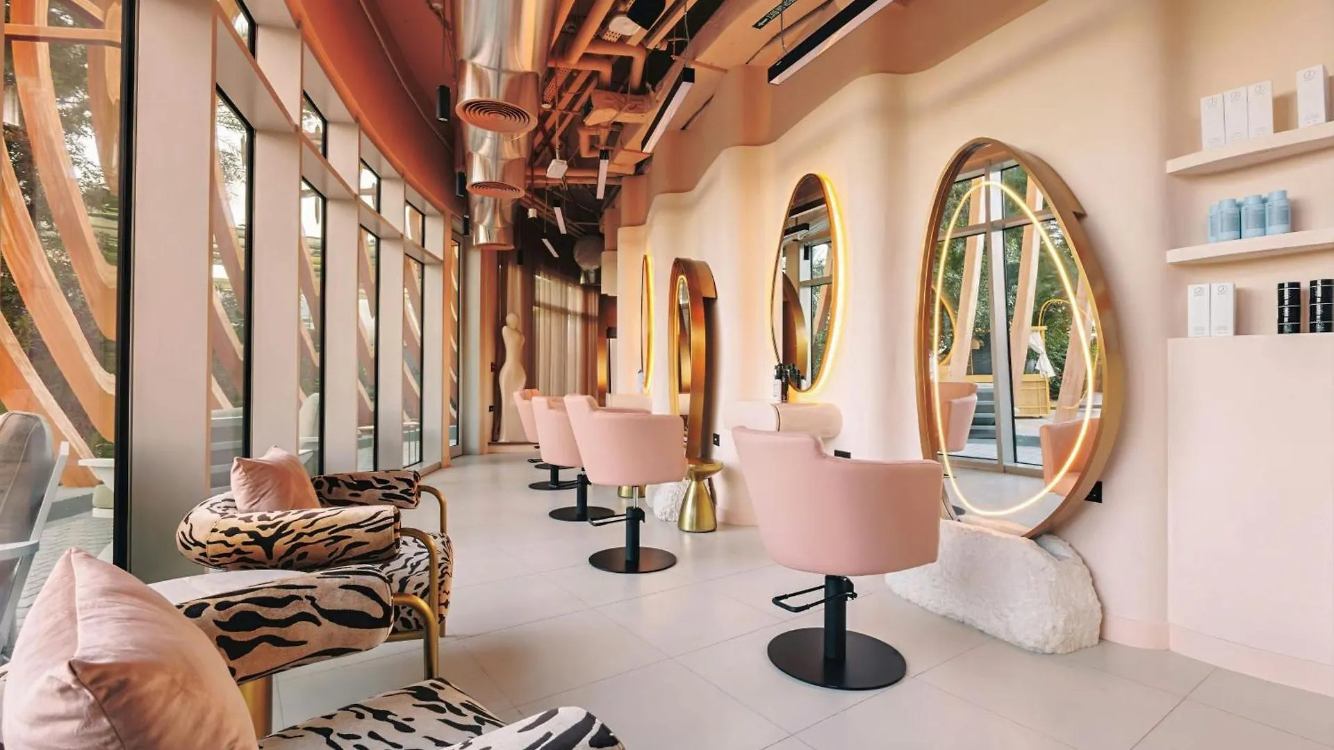 Resort W Dubai - Mina Seyahi (Adults Only) Hotel